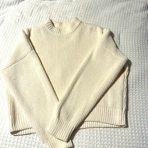 Abercrombie & Fitch Sweater